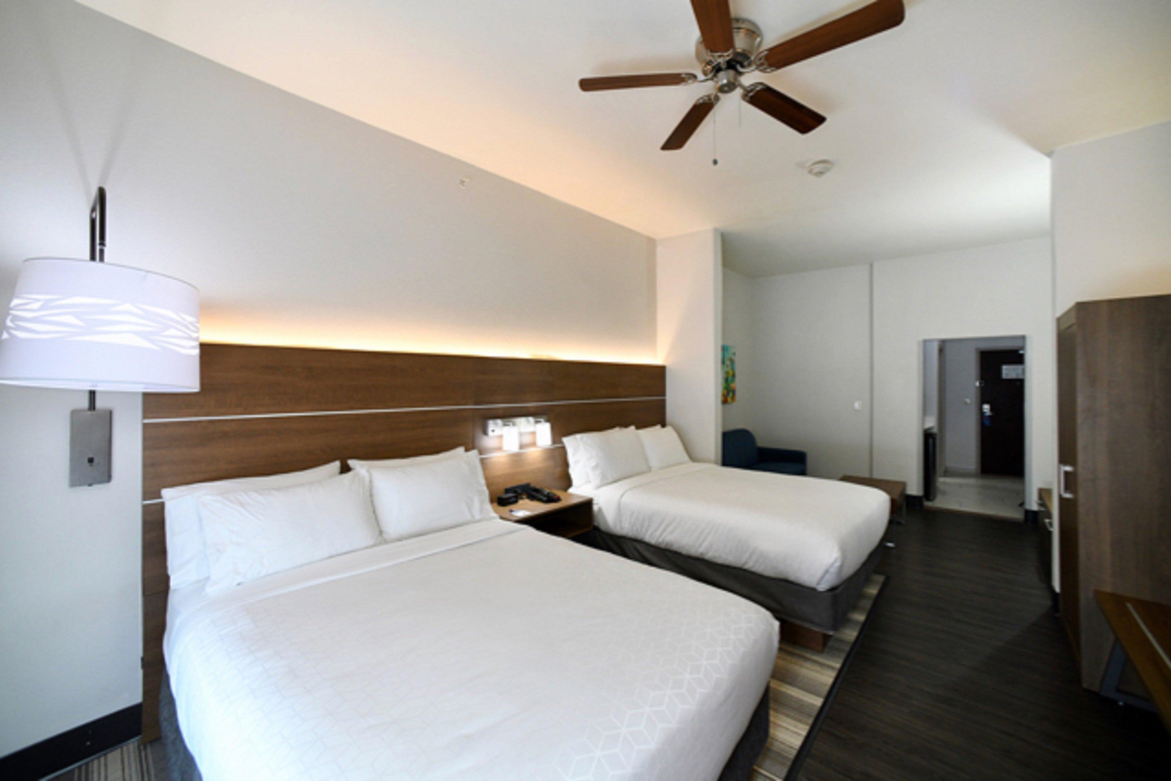 Holiday Inn Express Seguin By Ihg Екстер'єр фото