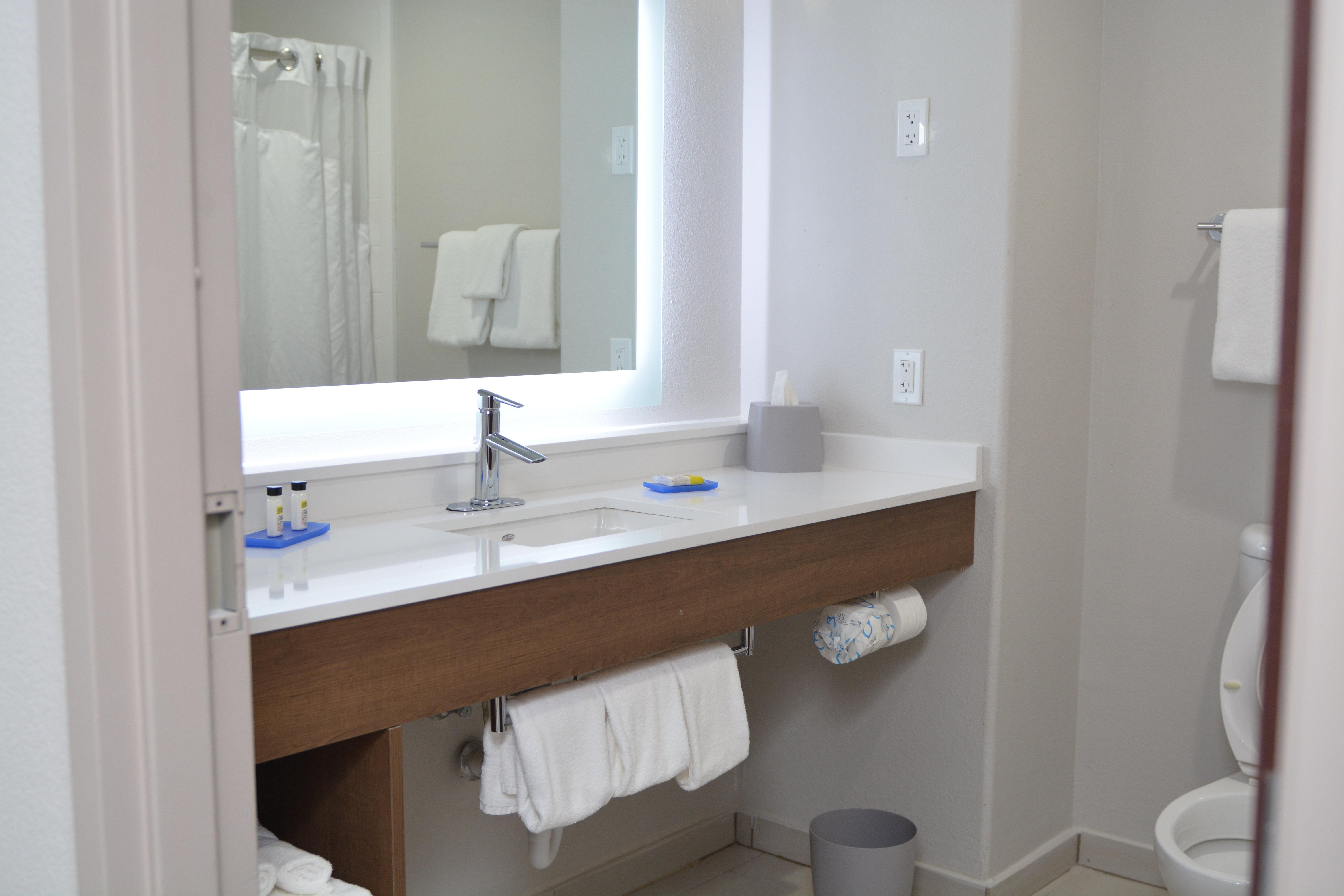 Holiday Inn Express Seguin By Ihg Екстер'єр фото