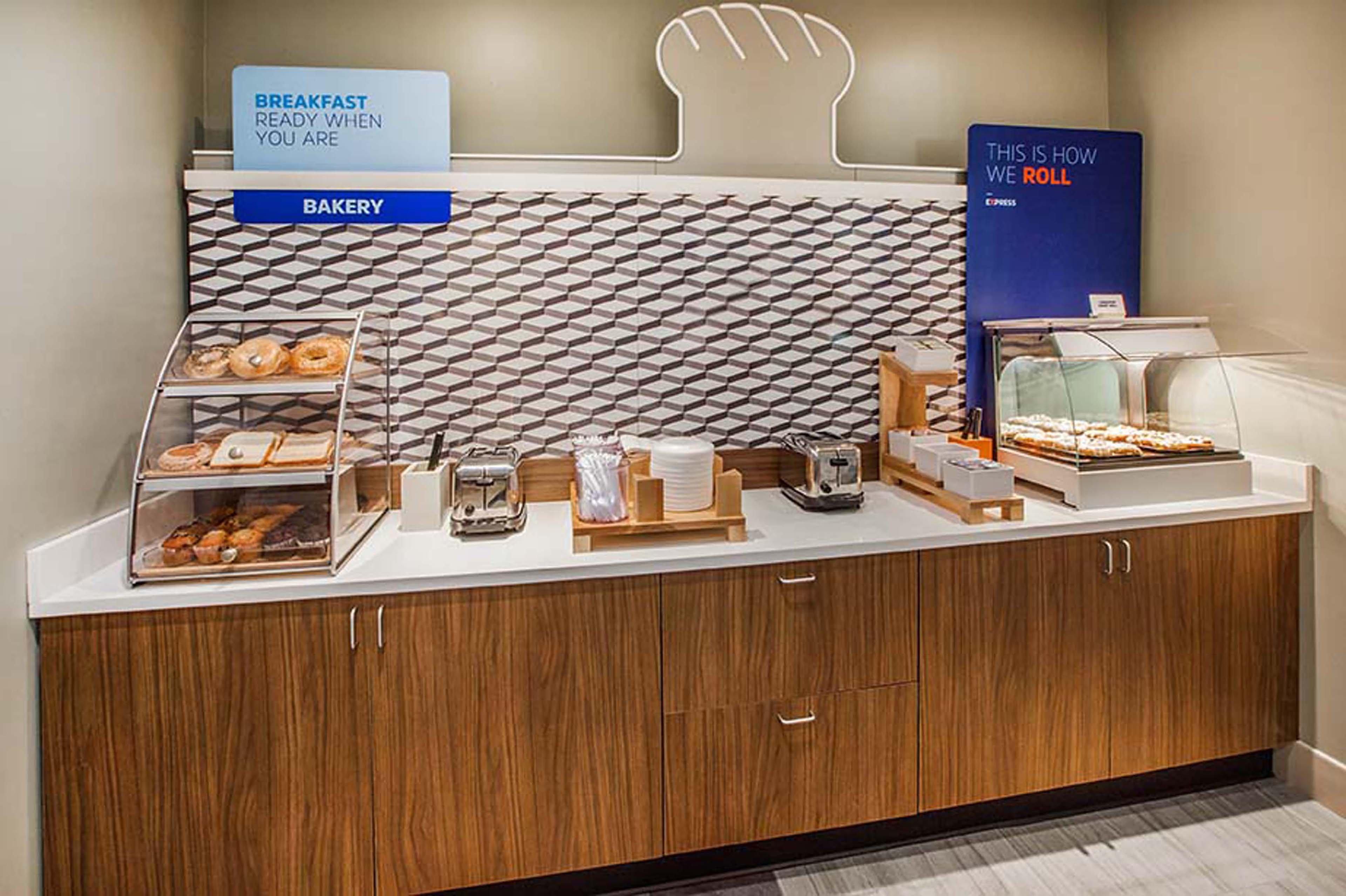 Holiday Inn Express Seguin By Ihg Екстер'єр фото