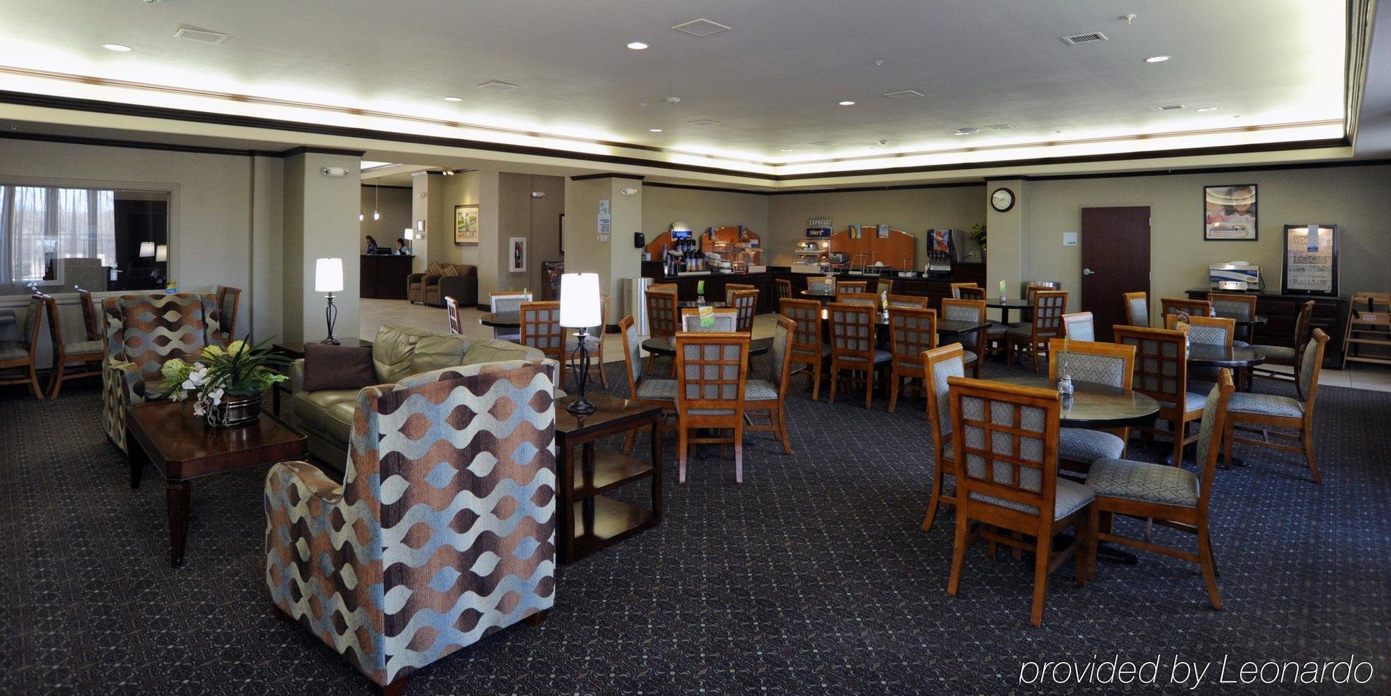 Holiday Inn Express Seguin By Ihg Екстер'єр фото