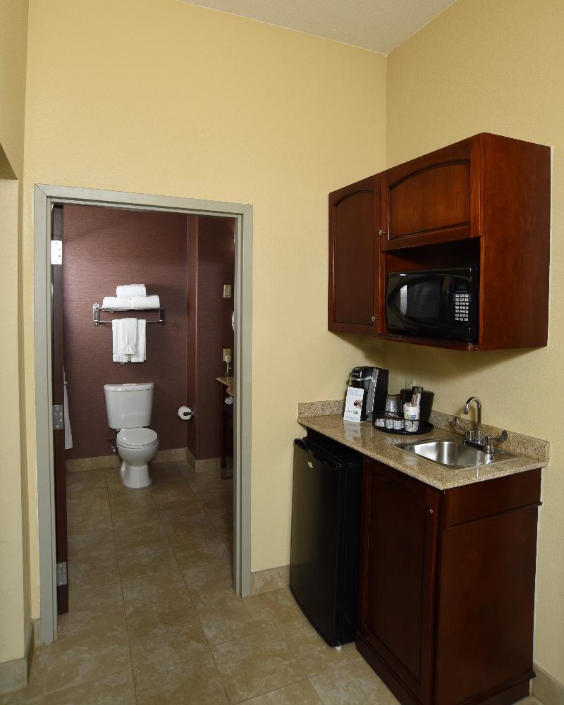 Holiday Inn Express Seguin By Ihg Екстер'єр фото