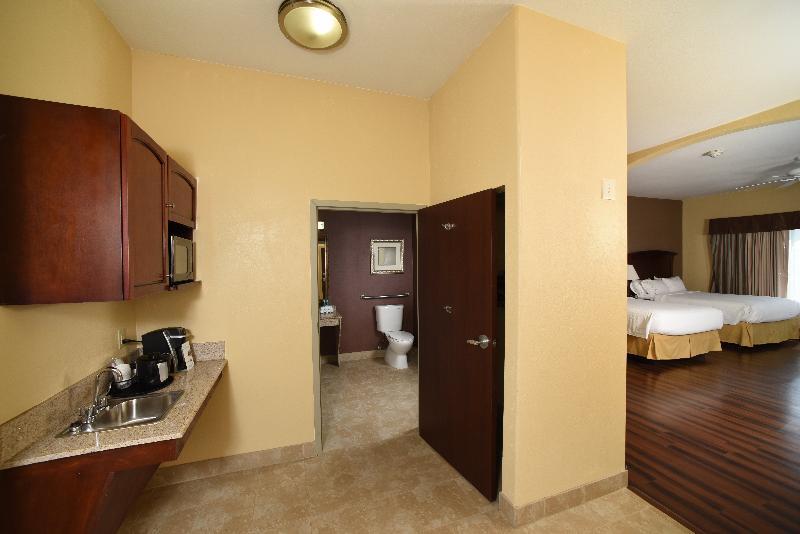 Holiday Inn Express Seguin By Ihg Екстер'єр фото